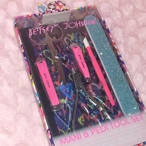 Betsey Johnson 7-pc. mani & pedi tool set